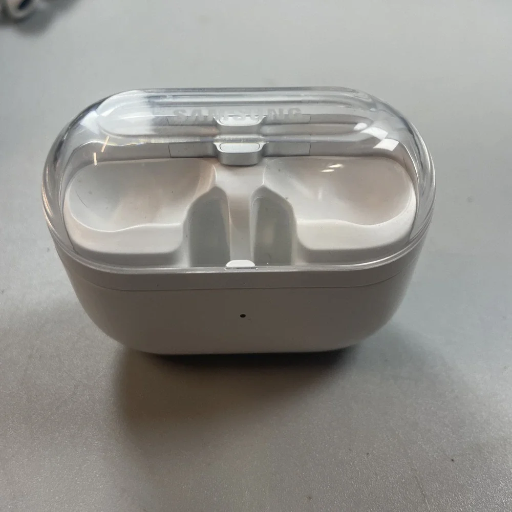 Samsung Galaxy Buds3 Pro SM-R630 OEM Replacement Charging Case White